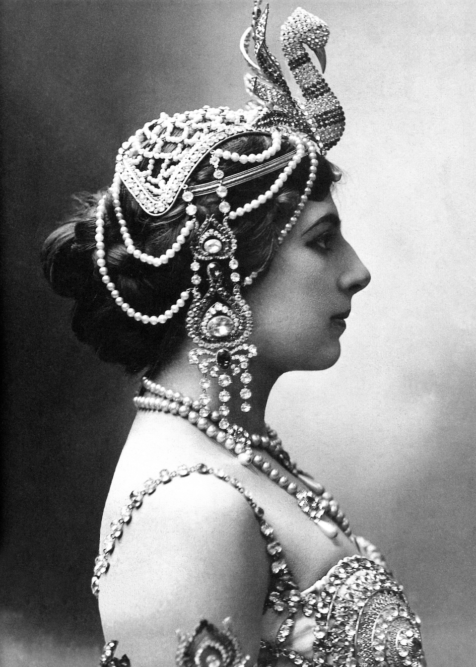 Mata Hari.