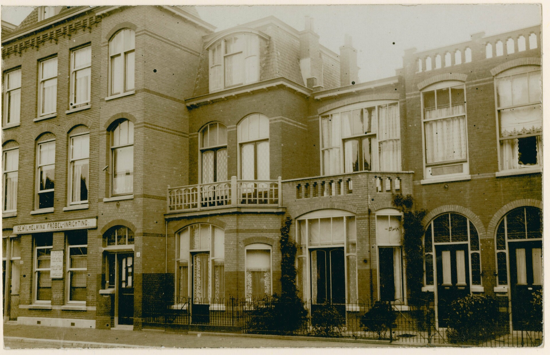 Marconistraat 16-20.